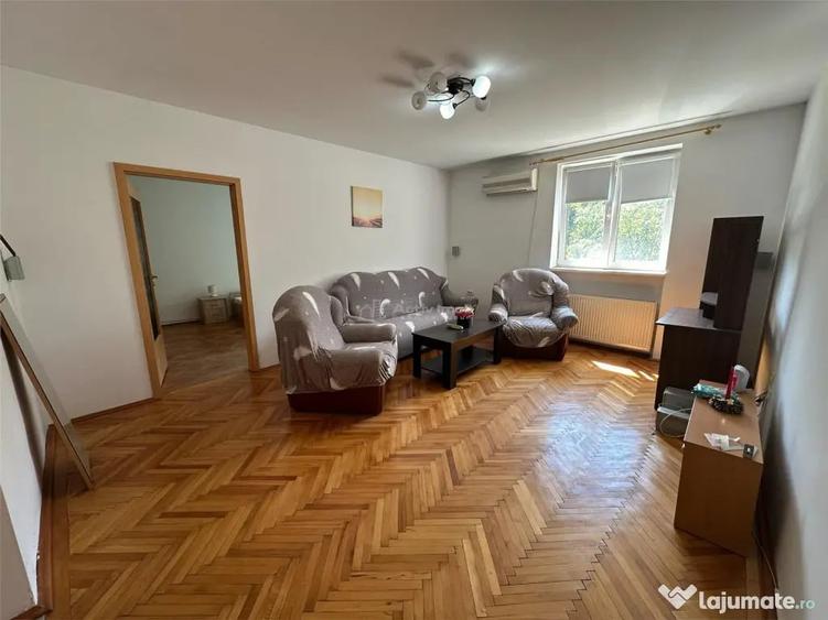 Apartament cu 3 camere semidecomandat în Luncă