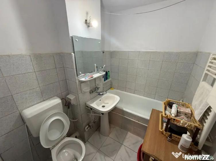 Apartament cu 3 camere decomandat în Tomis III