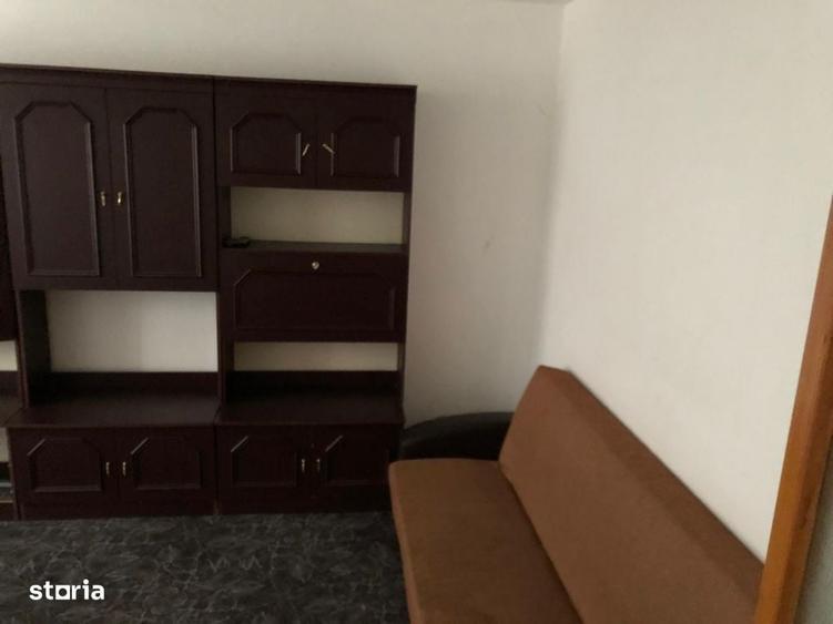 Apartament cu 2 camere decomandat în Aviației