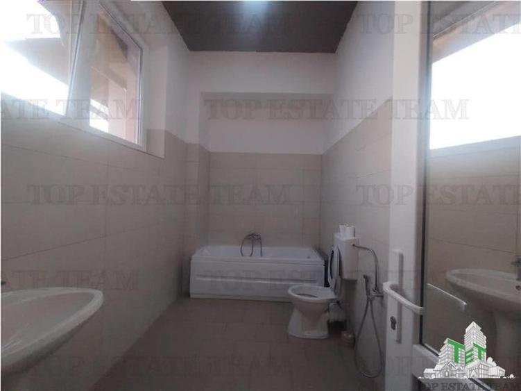Spatiu comercial nou p+1, suprafata 520 mp, teren 1150 mp, acces rapid A0, Popes - 8