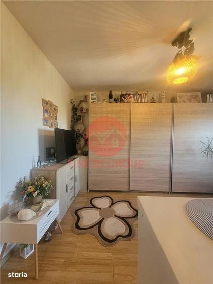 Apartament cu 2 camere decomandat în Poarta 6