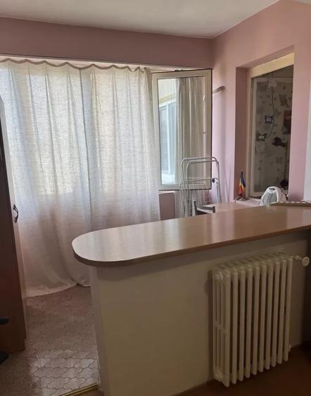 Apartament cu 2 camere decomandat, mobilat în Centrul Civic