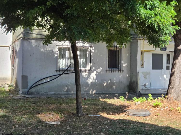 Garsonieră decomandată în Sud