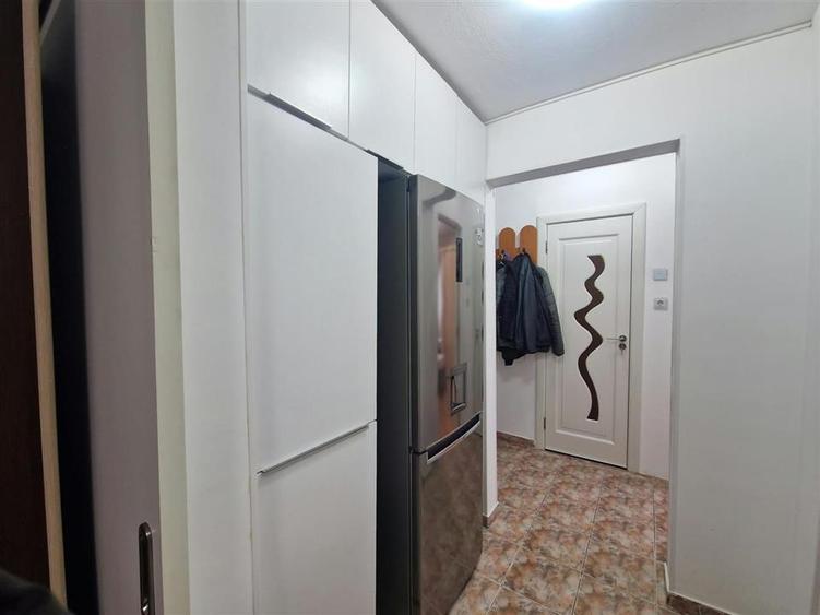Apartament cu 2 camere decomandat, mobilat în Lujerului