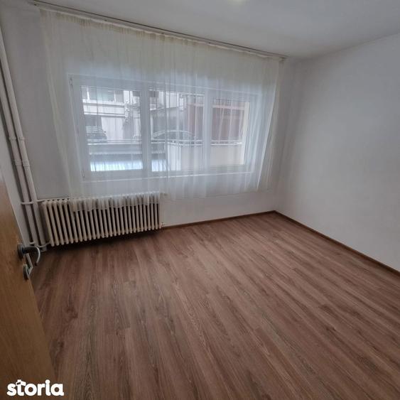 Apartament cu 2 camere în Romană