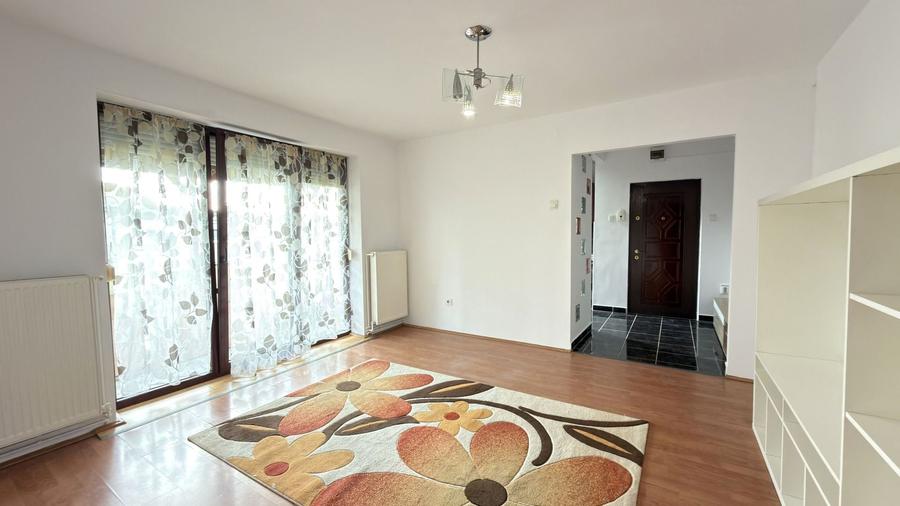 Apartament cu 2 camere semidecomandat, mobilat în Vest