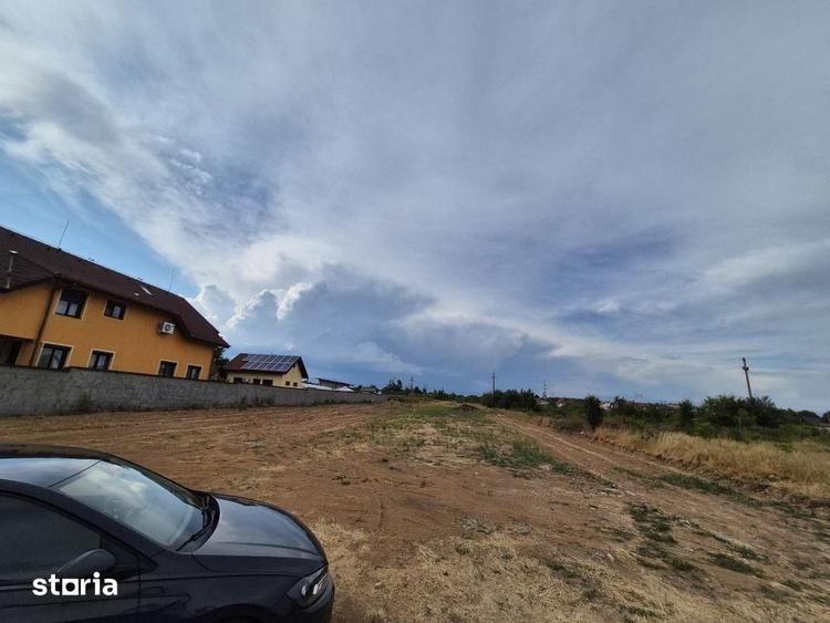 Teren de 421 mp, în Central