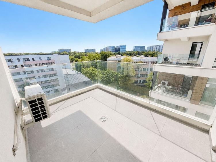 Apartament cu 2 camere semidecomandat, mobilat în Basarab