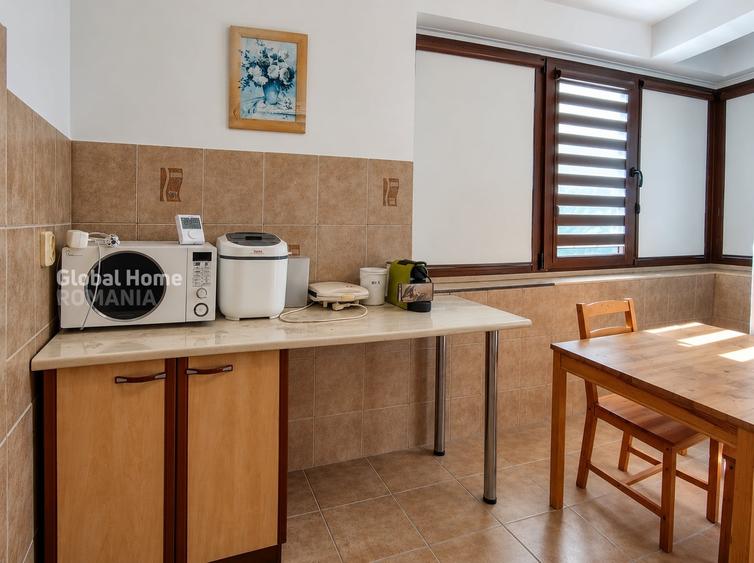 Apartament cu 2 camere semidecomandat, mobilat în 1 Mai