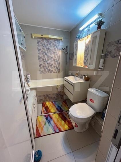Apartament cu 3 camere decomandat, mobilat în Zorilor