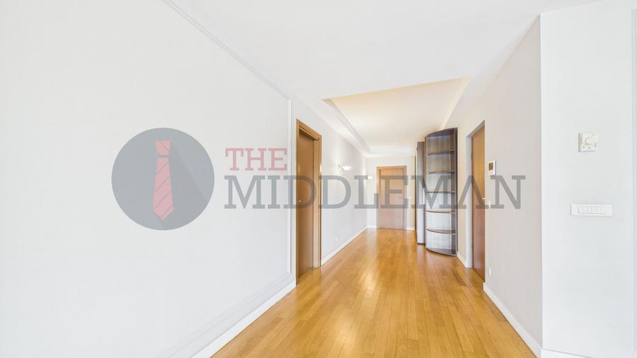 Apartament cu 3 camere, mobilat în Șoseaua Nordului