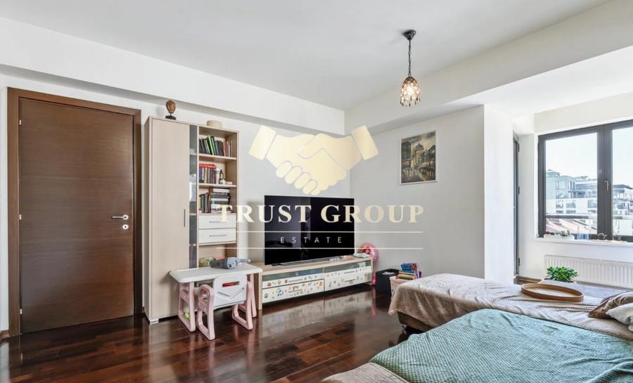 Apartament cu 3 camere semidecomandat, mobilat în Titulescu