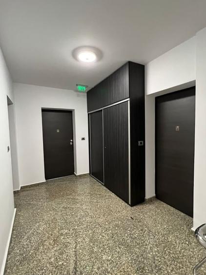 Apartament cu 4 camere semidecomandat, mobilat în Grozăvești