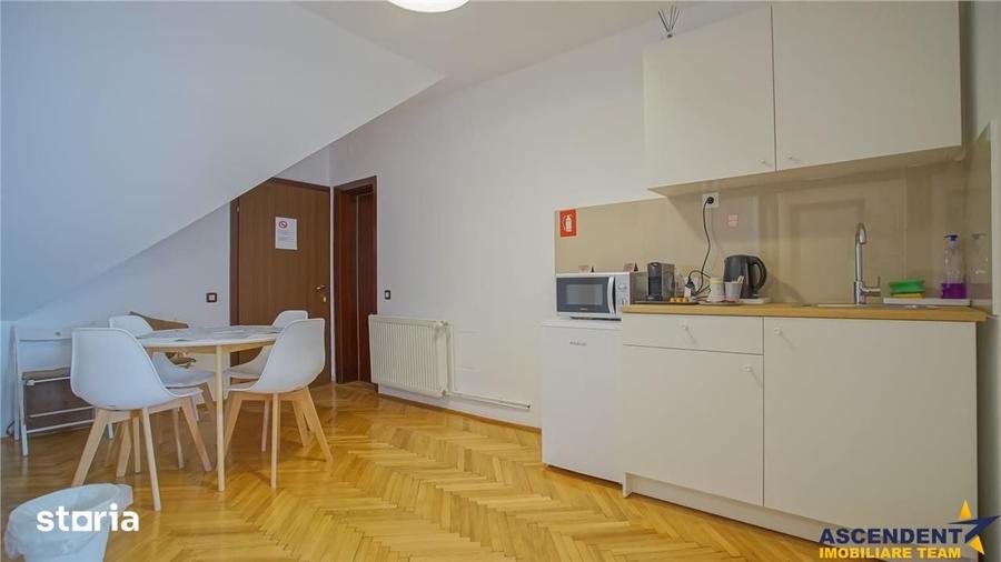 Casă cu 9 camere cu Teren 506 Mp în Centrul Istoric