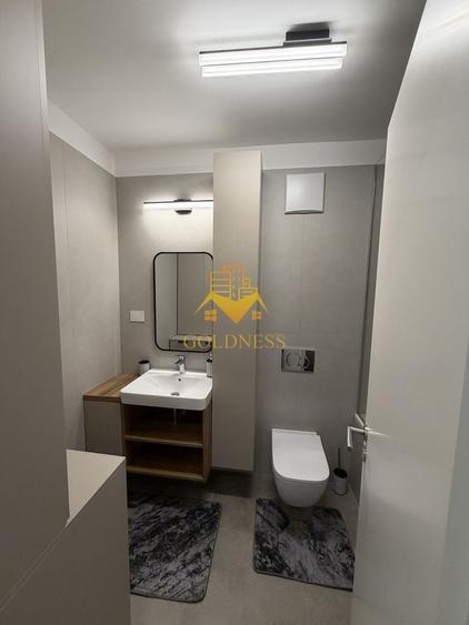 Apartament cu 2 camere semidecomandat, mobilat în Semicentral