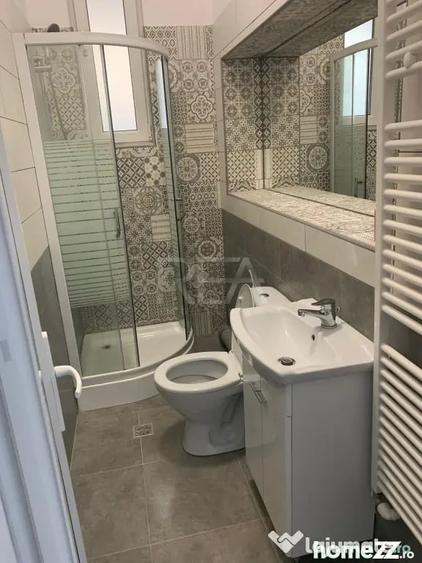 Casă cu 9 camere cu Teren 212 Mp în Eminescu
