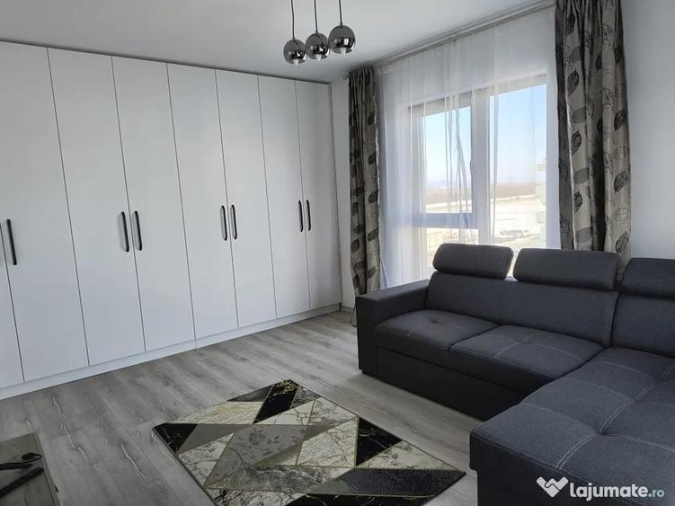 Apartament cu 2 camere decomandat în Cristian