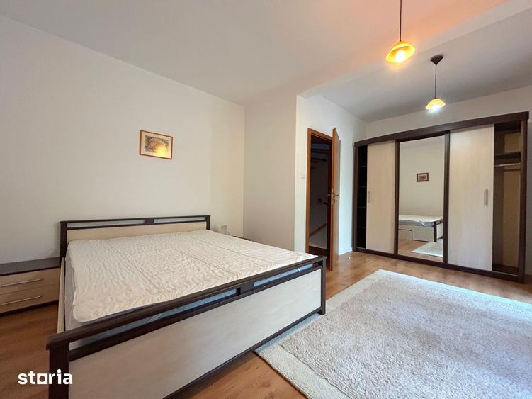 Casă cu 5 camere cu Teren 300 Mp în Bucovina