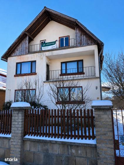 Casă cu 4 camere cu Teren 524 Mp în Mihai Viteazu
