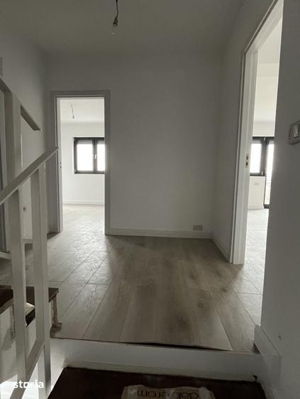 Casă cu 4 camere cu Teren 250 Mp în Central