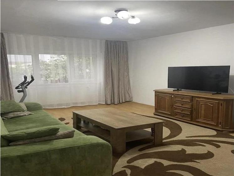 Apartament cu 3 camere decomandat, mobilat în Girocului