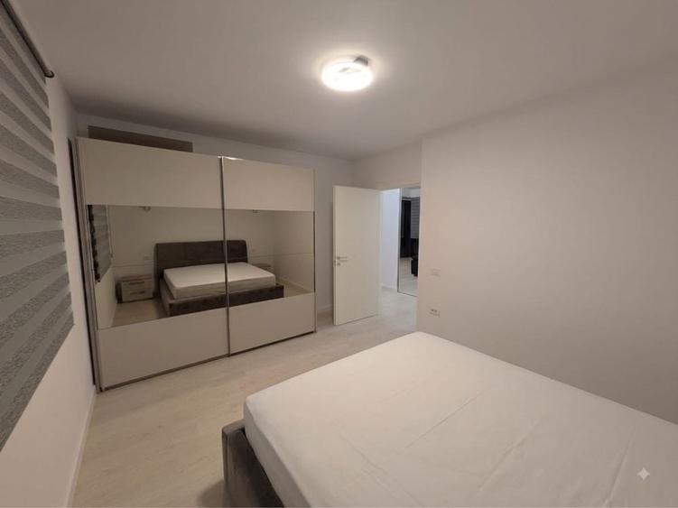 Apartament cu 2 camere decomandat în Exterior Vest