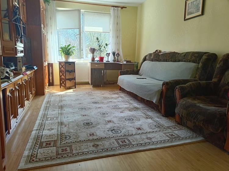 Apartament cu 3 camere decomandat în Unirii
