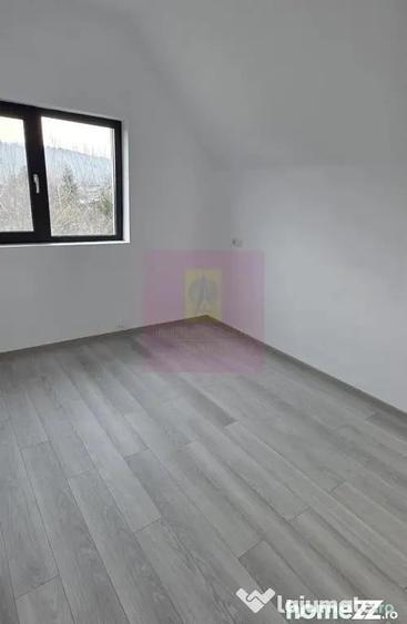 Casă cu 4 camere cu Teren 450 Mp în Brebu