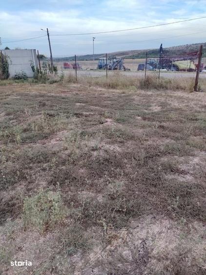 Teren de 4030 mp, în Central