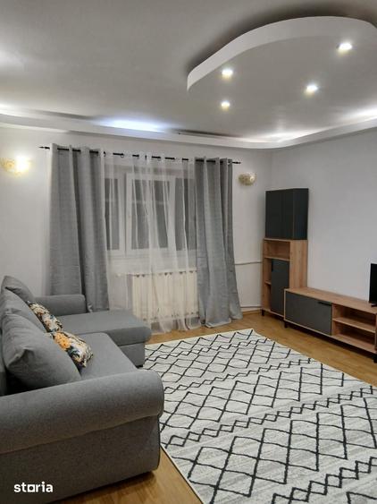 Apartament cu 3 camere decomandat în 13 Septembrie