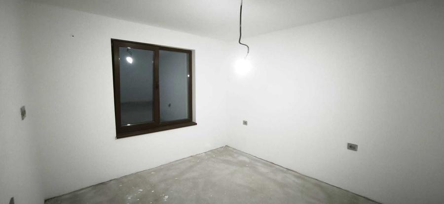 Casă cu 3 camere în Central