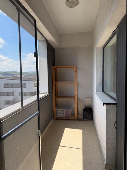 Apartament cu 2 camere semidecomandat în Florești