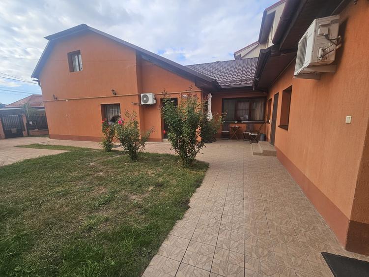 Casă individuală cu 5 camere cu Teren 558 Mp în Dorobanților