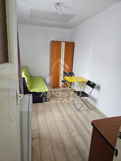 Garsonieră nedecomandată în Complex Studențesc