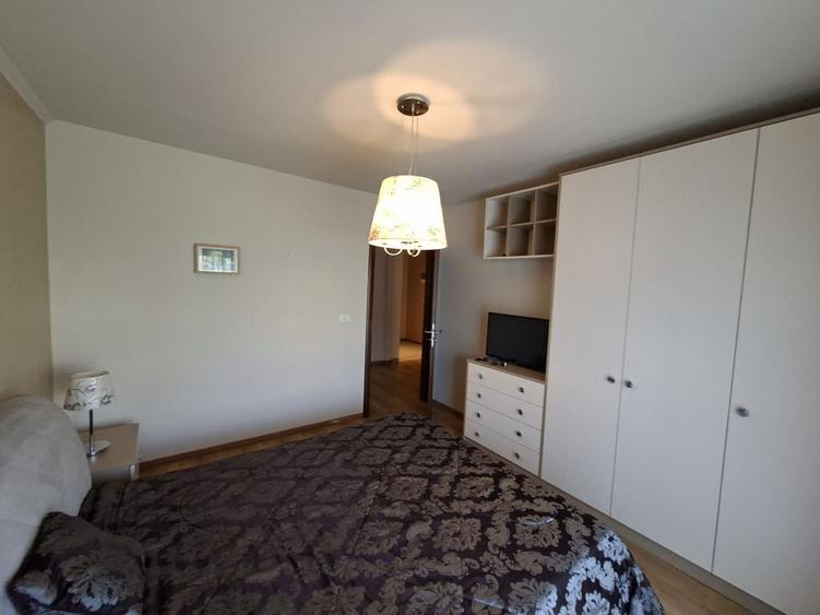 Apartament cu 3 camere decomandat, mobilat în Braytim