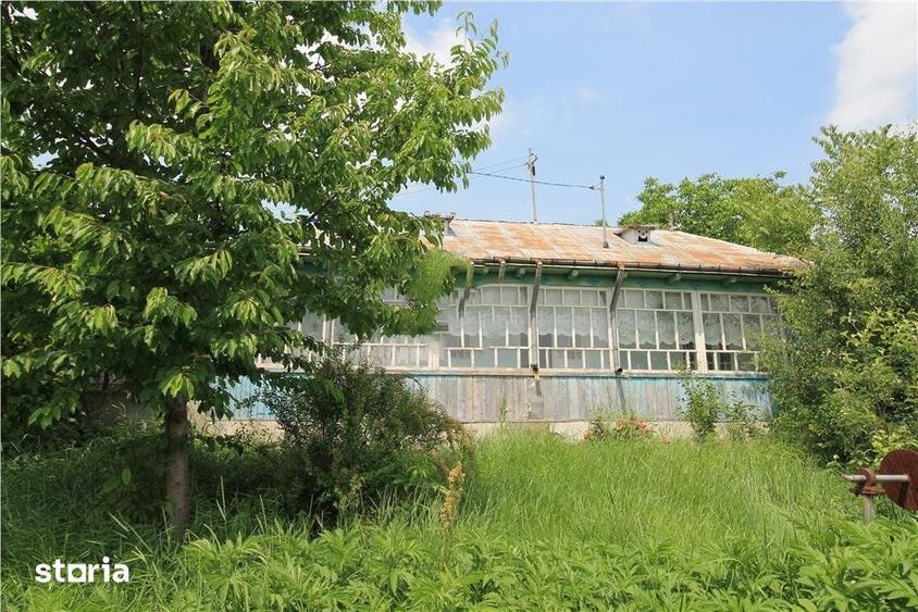 Casă cu 3 camere cu Teren 3700 Mp în Comarna