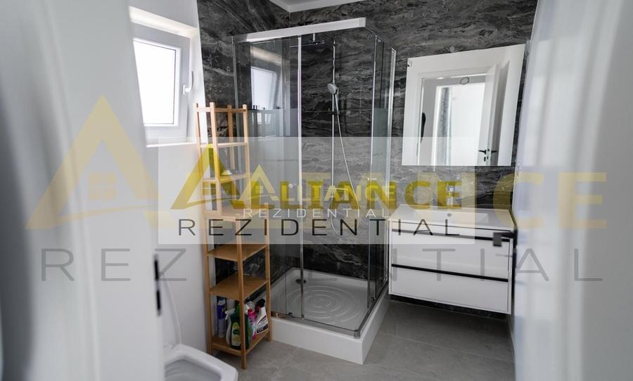Casă individuală cu 5 camere cu Canalizare în Central