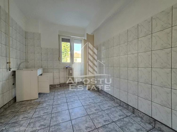 Garsonieră semidecomandată în UTA