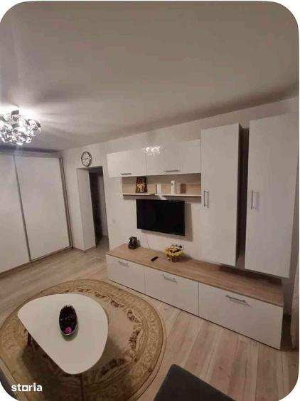 Apartament cu 2 camere semidecomandat, mobilat în Dristor