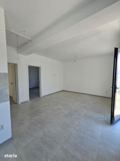 Casă cu 3 camere cu Teren 322 Mp în Ișalnița