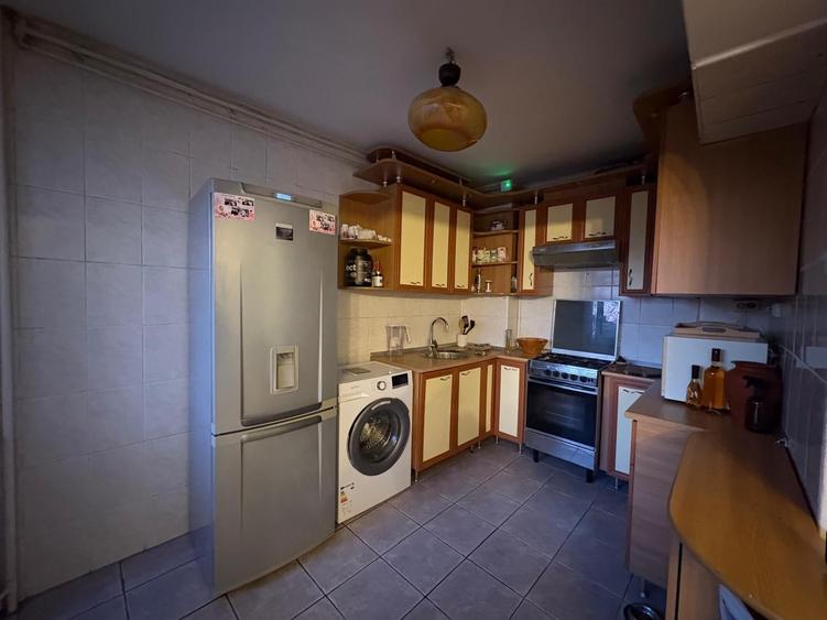 Apartament cu 2 camere decomandat, mobilat în P-ța Unirii — fotografia 1