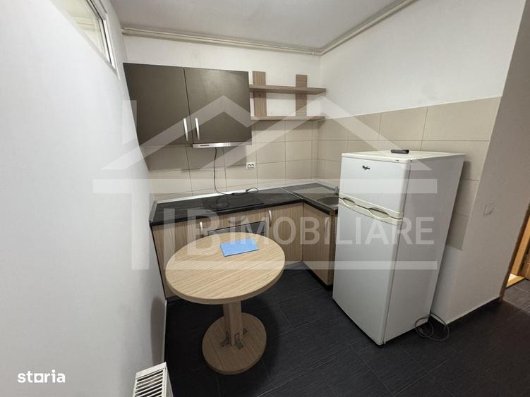 Apartament cu 3 camere decomandat în Central