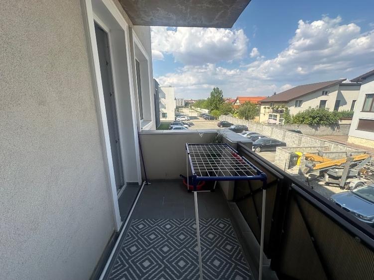 Apartament cu 3 camere semidecomandat, mobilat în Braytim