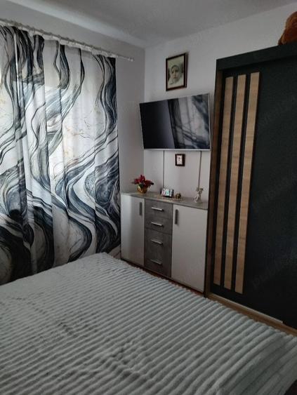 Apartament cu 2 camere decomandat în Poarta 6