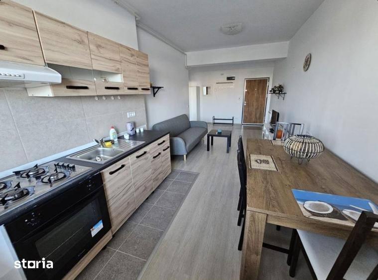 Apartament cu 2 camere semidecomandat, mobilat în Vitan