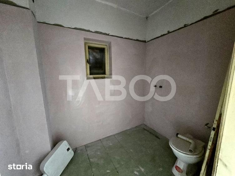 Casă cu 5 camere decomandat cu Teren 412 Mp în Terezian