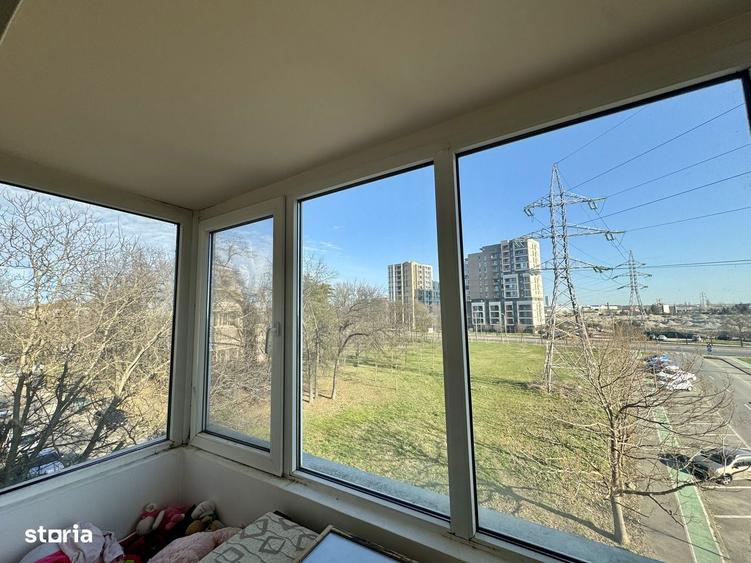 Apartament cu 3 camere decomandat, mobilat în Soarelui