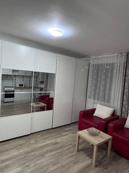 Garsonieră decomandată în Florești