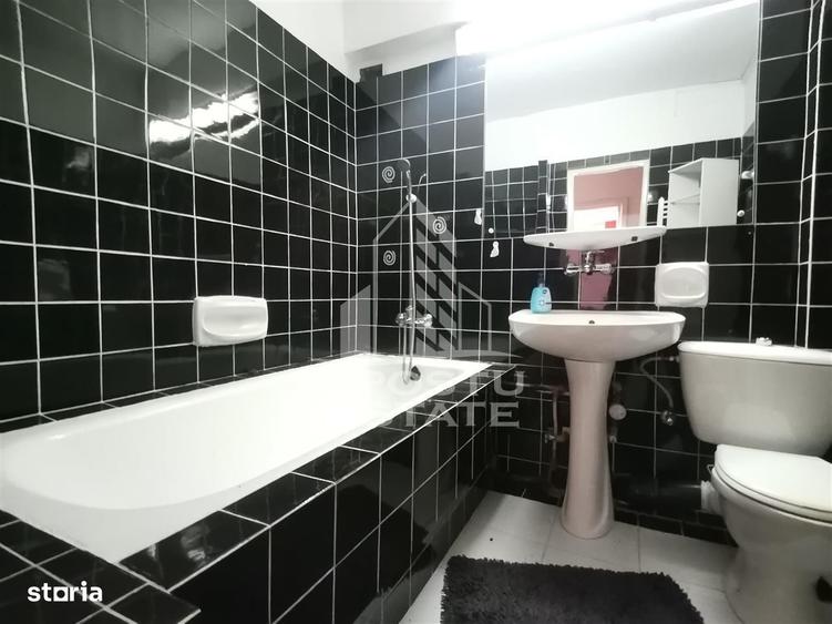 Apartament cu 4 camere decomandat în Buziaș