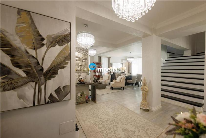 Casă individuală cu 10 camere cu Teren 500 Mp în Copou